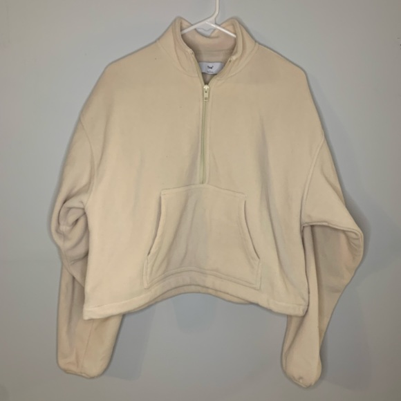 Half zip Aritzia TNA fleece sweater - Picture 3 of 6